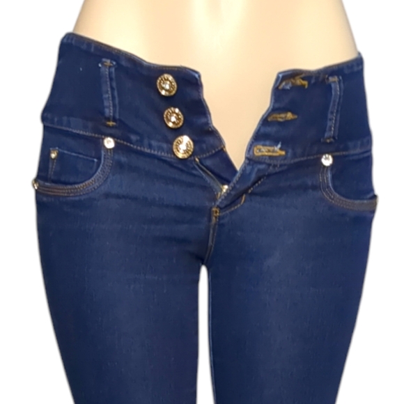 *NEW* Colombian Authentic Butt Lifter Bell Leg Jeans Size 8 - Picture 2 of 16